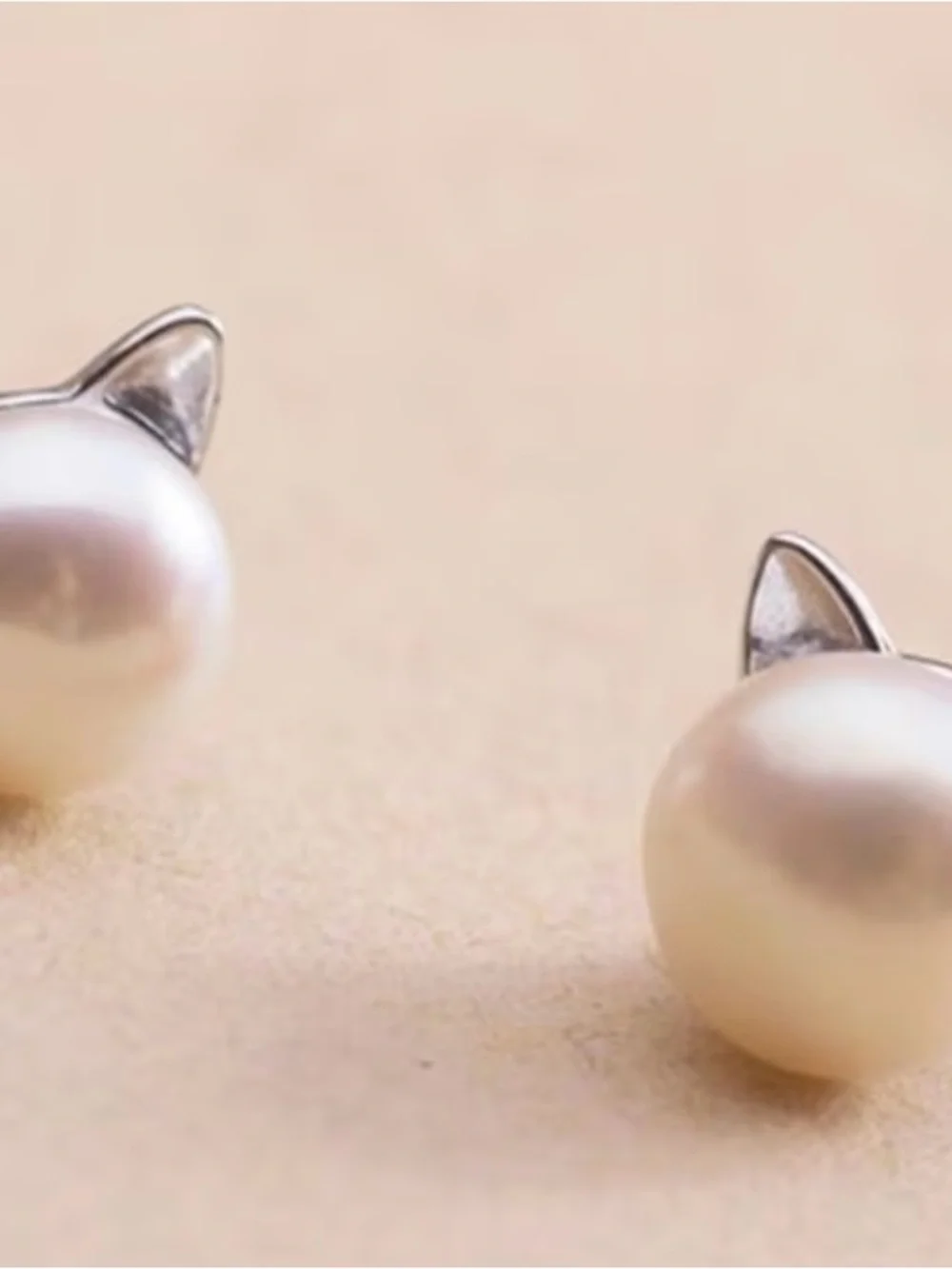 Pearl Cat Ear Stud Earrings Women's bling
